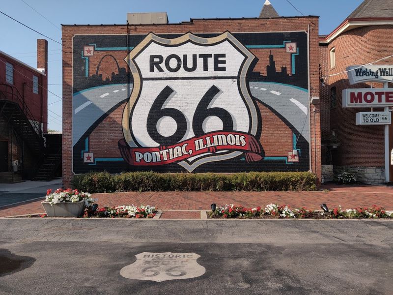 Route 66 Hall of Fame and Museum, Pontiac
