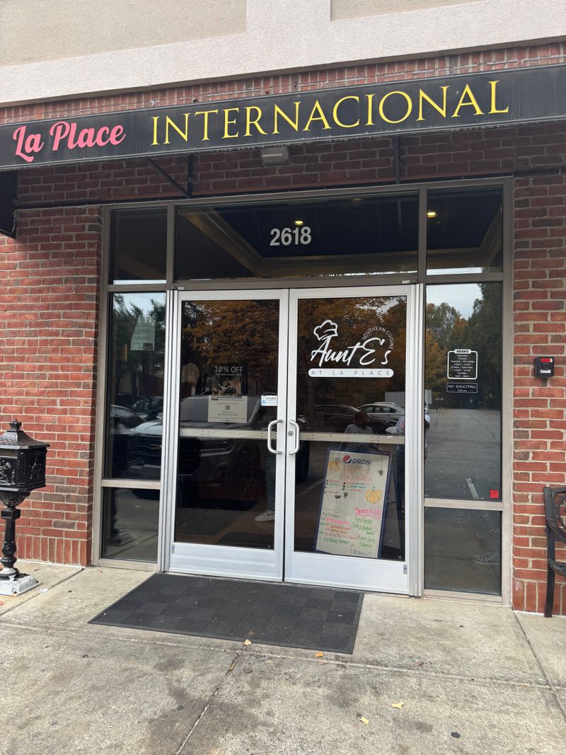 Aunt E's Southern Cuisine, Greensboro