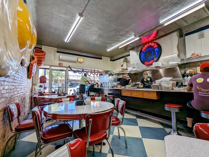 Jeannie’s Diner, Coldwater