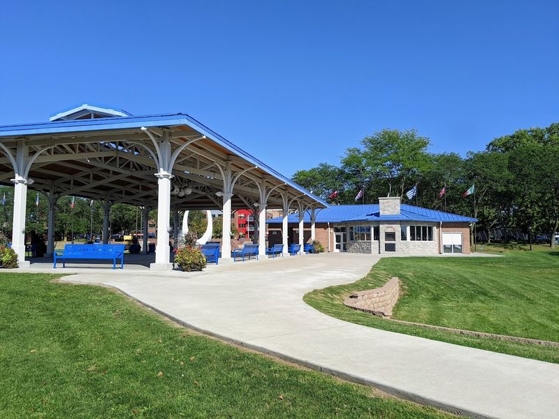 Wenonah Park, Everyday Stage