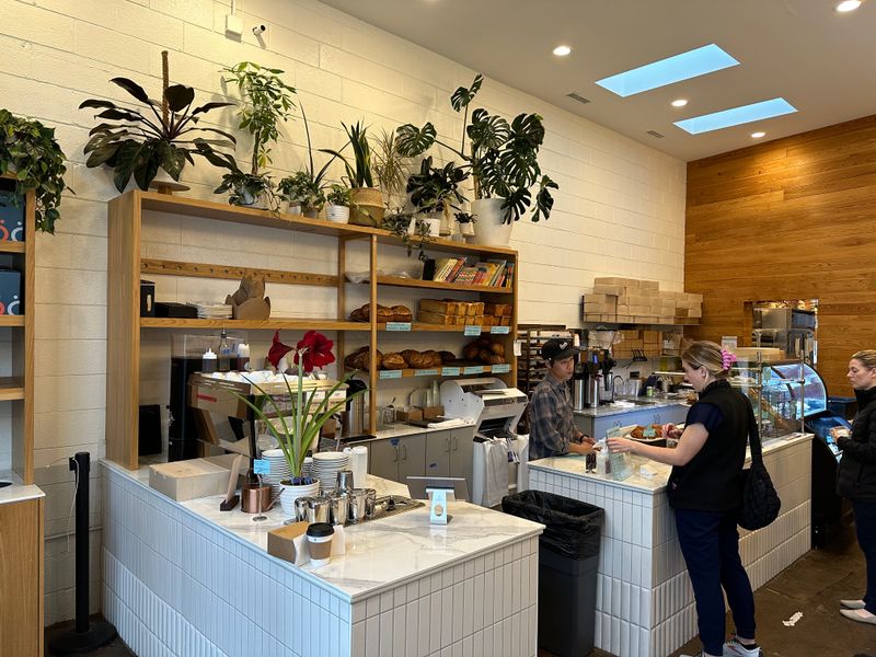 Dozen Bakery – Nashville