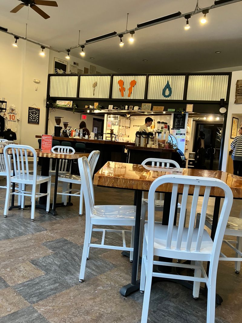 The Roosevelt Coffeehouse, Columbus