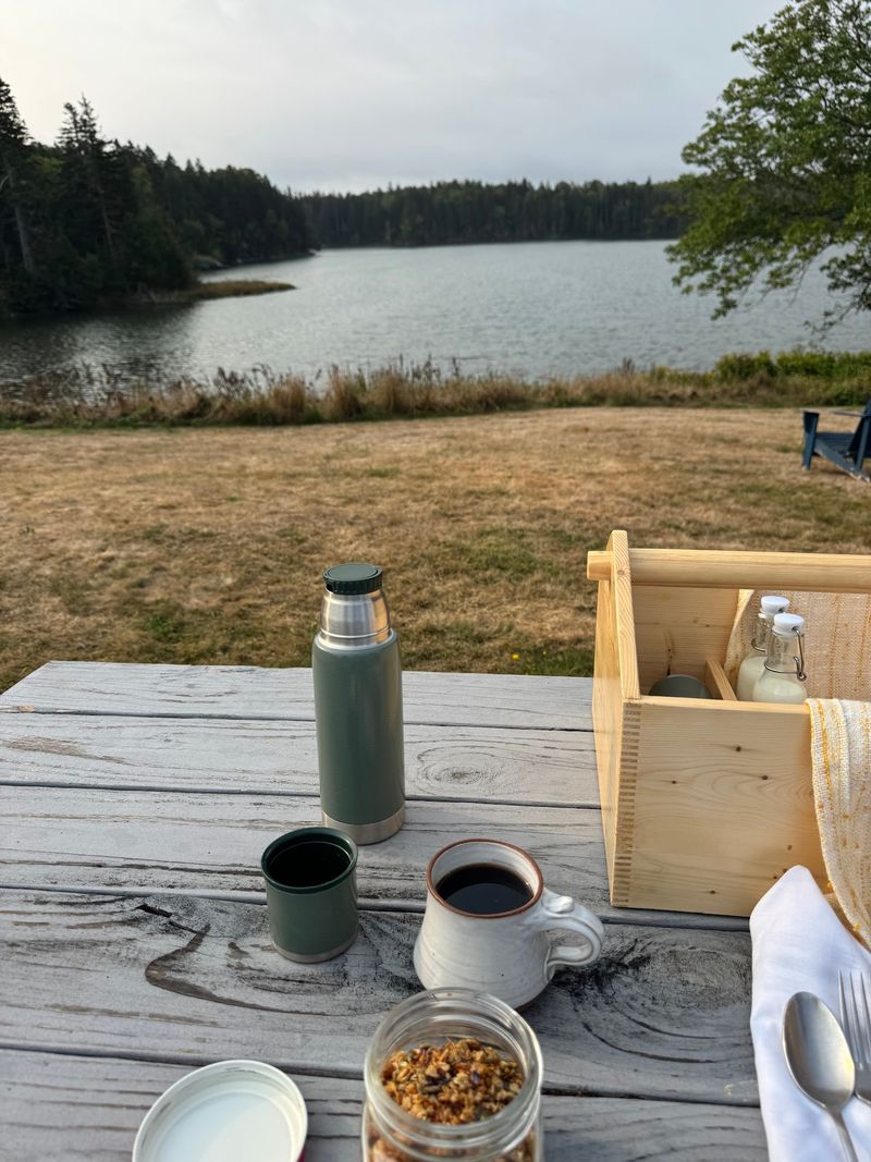 Stay The Night And Breakfast Comes With A Pond View Stay The Night And Breakfast Comes With A Pond View