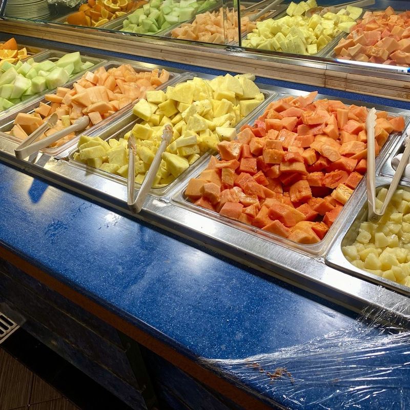 Hometown Buffet: Where Food Goes to Die
