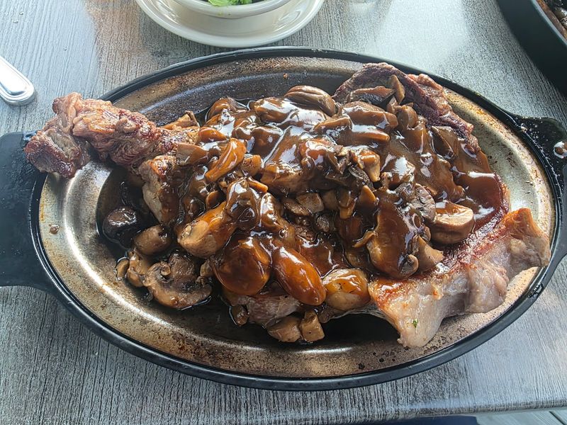 Steak Lovers At Your Table Won't Feel Left Out