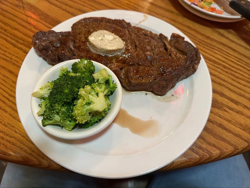 Steaks So Good They Deserve Their Own Fan Club