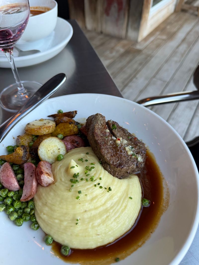 Steaks and Entrees That Steal the Show Steaks and Entrees That Steal the Show