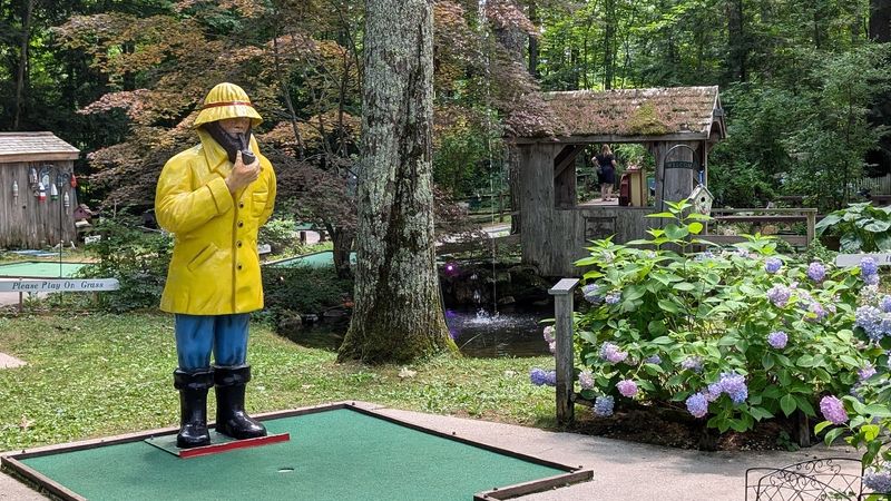 Steamboat Landing Mini Golf, Naples