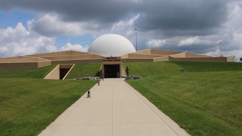 The Moon-Shaped Building That Sets the Tone