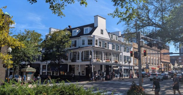 Step Inside This 100-Year-Old Pennsylvania Restaurant And Enjoy Sunday Dinner Any Day