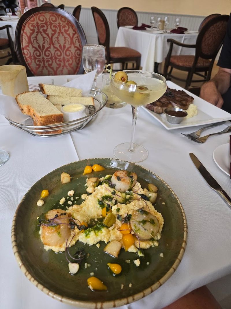 The Windsor Dining Room Is Del Norte's Open Secret