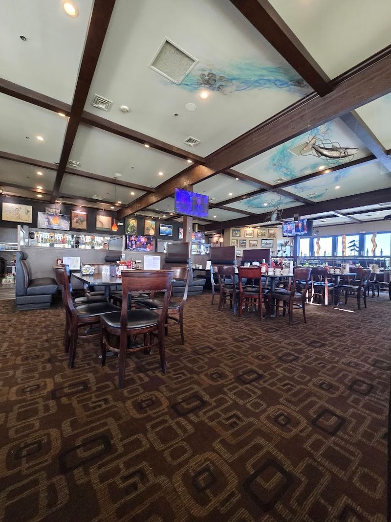 Sterling's Restaurant On The River — Richland Sterling's Restaurant On The River — Richland