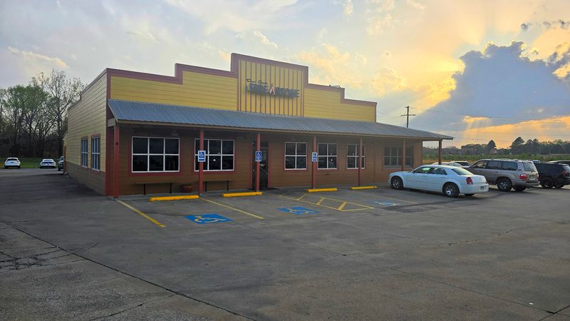 Deer Creek Fire & Stone, Cabot