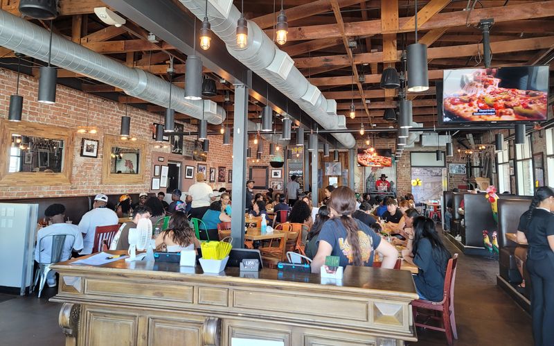 Lo-Lo's Chicken & Waffles (Downtown Phoenix)