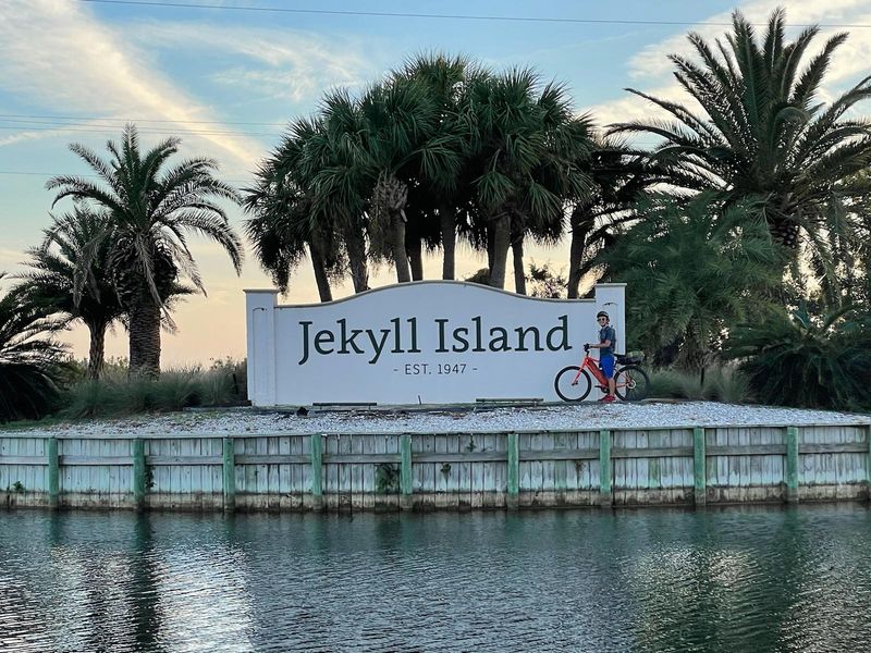 Holly Jolly Jekyll – Jekyll Island