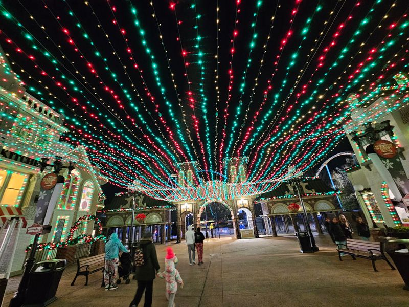 Austell — Holiday in the Park (Six Flags Over Georgia), 275 Riverside Pkwy SW, Austell