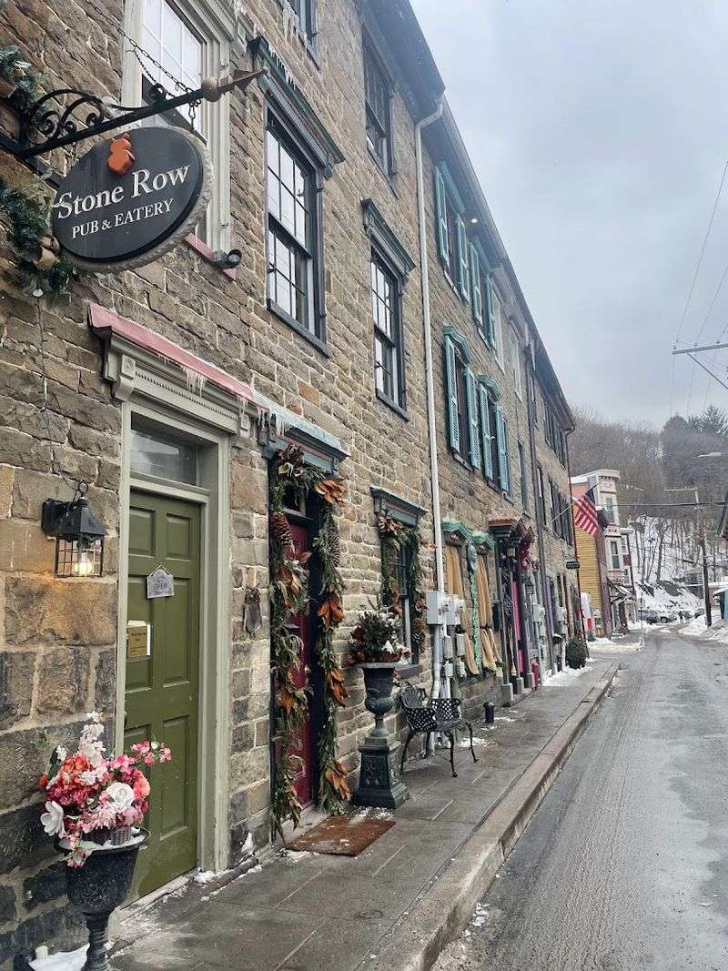 Stone Row Pub & Eatery, Jim Thorpe