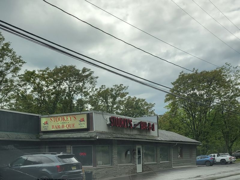 Stookey's Famous Bar-B-Que, West Nanticoke