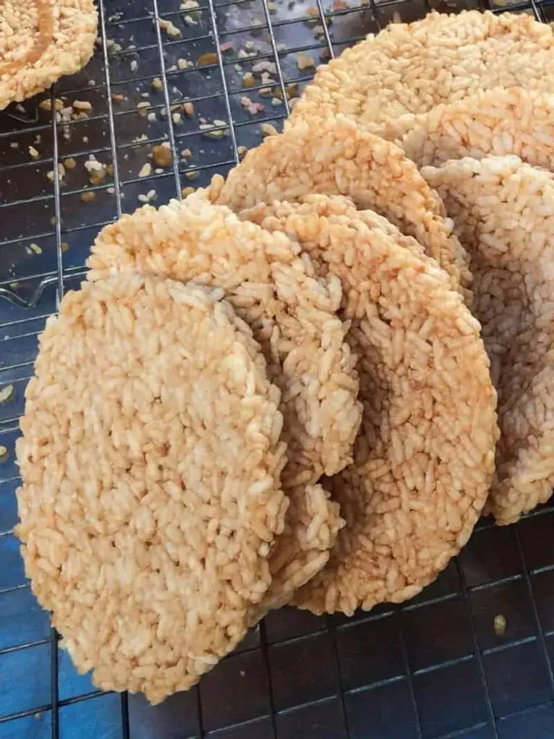 Rice Cakes: All Air, No Satisfaction