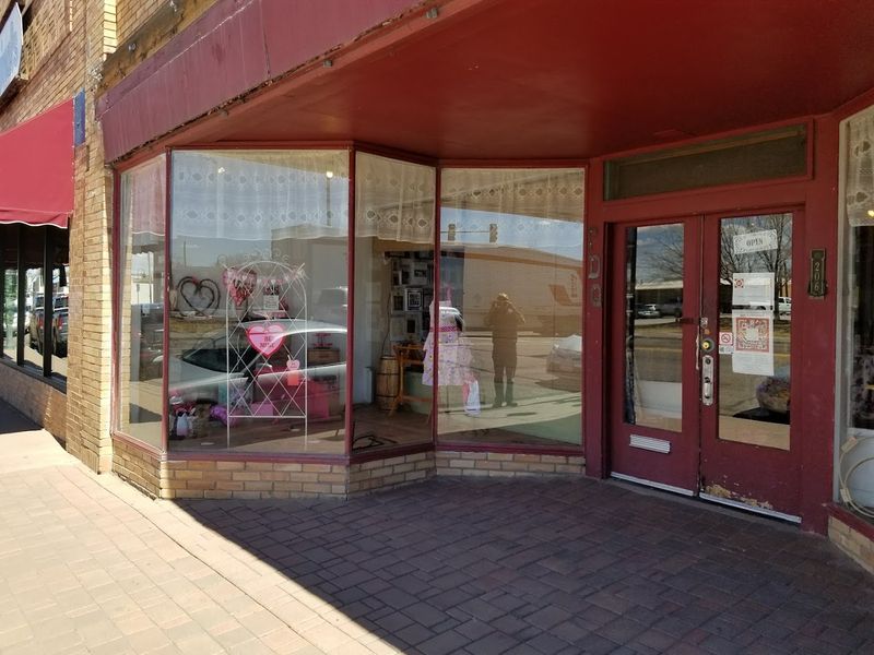 Store Hours And Planning Your Visit