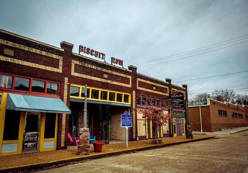 Storefronts Become Part Of The Experience