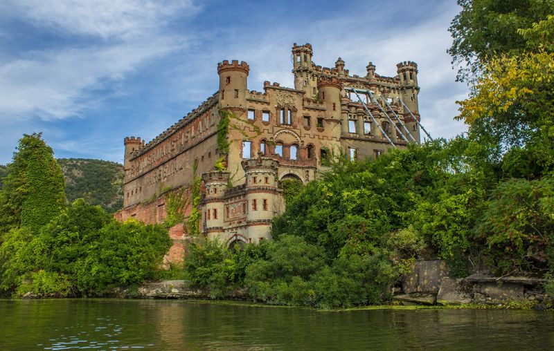 Bannerman Castle on Pollepel Island – Near Beacon, Hudson River