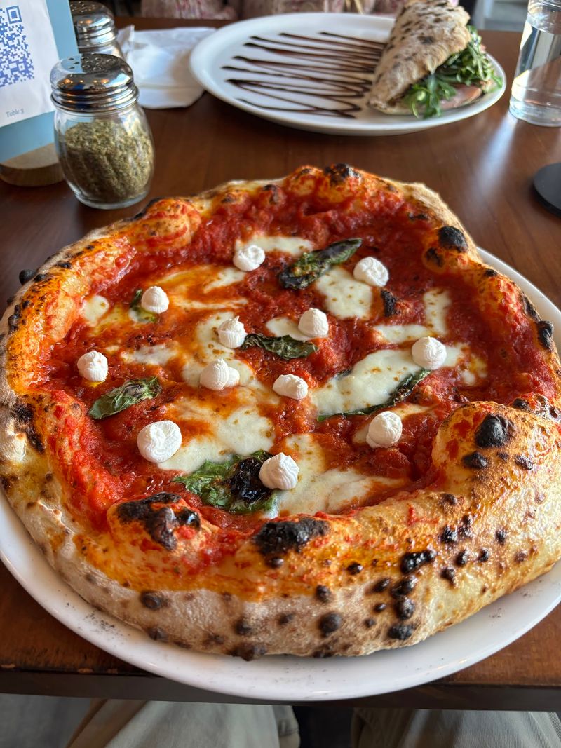Strapoli Pizzeria Strapoli Pizzeria