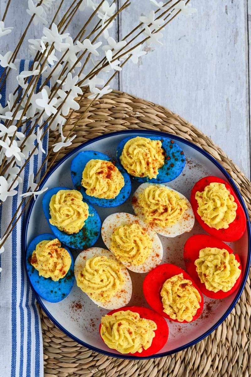 Deviled Eggs With Bacon And Chive Twist