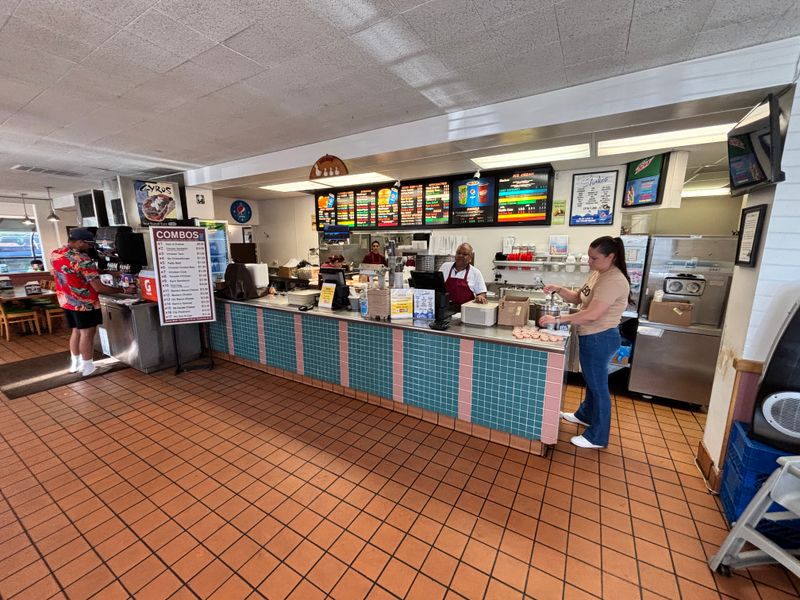 Barry's Parkview Drive Inn