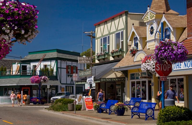 Strolling the Storybook Downtown on Front Street Strolling the Storybook Downtown on Front Street
