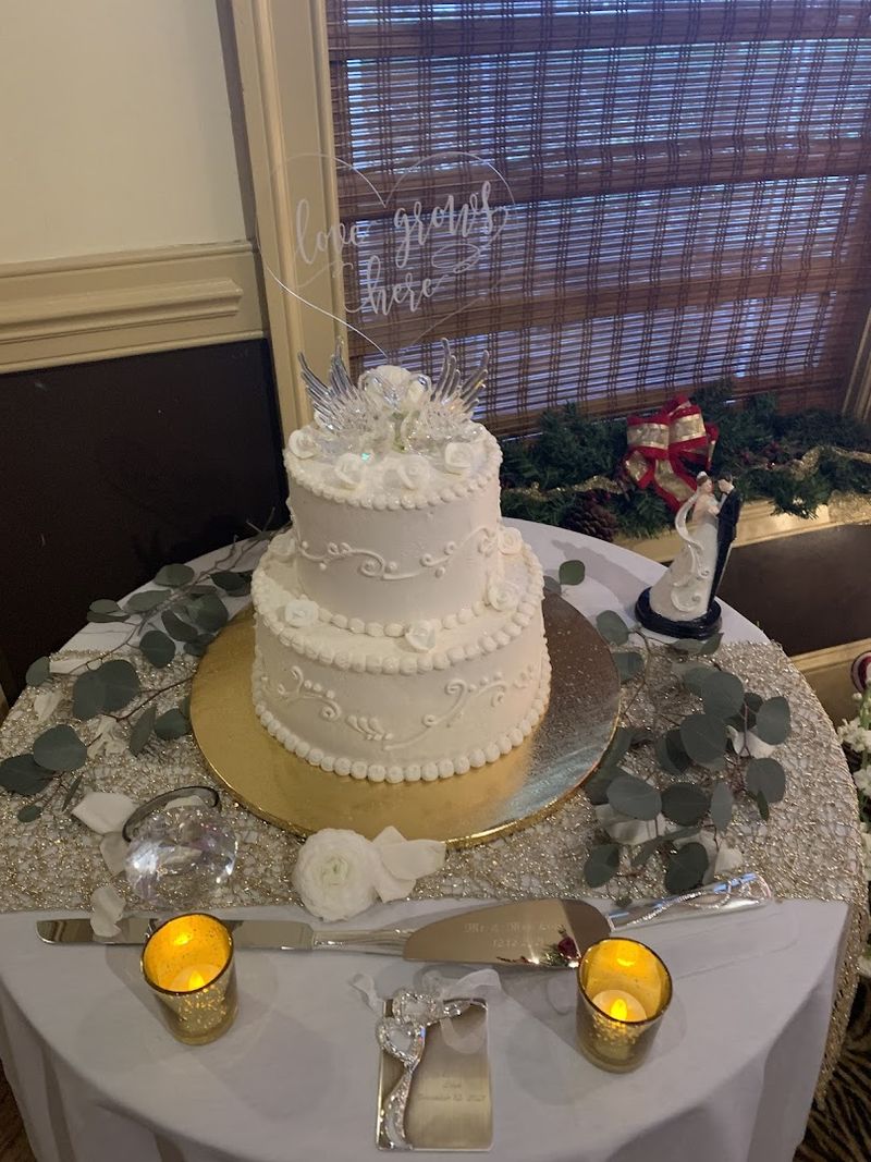 Wedding Cakes That Guests Still Talk About