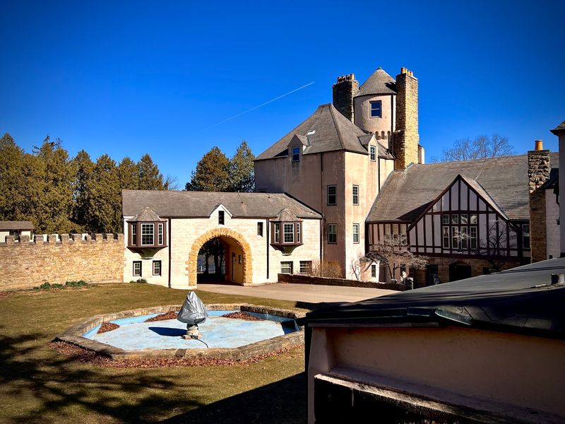 Stronghold Castle, Oregon