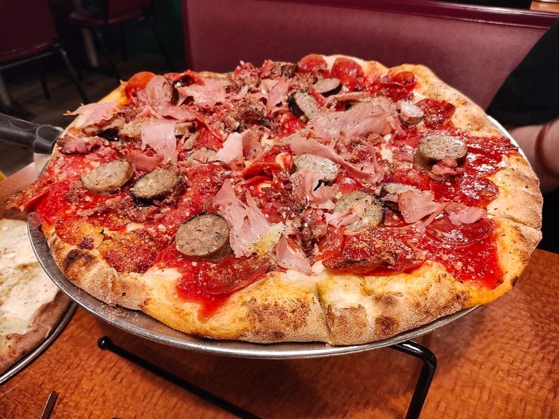 Strong's Brick Oven Pizzeria, Cincinnati