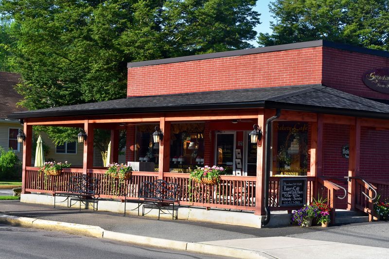 Stroudsmoor Bakery & Café