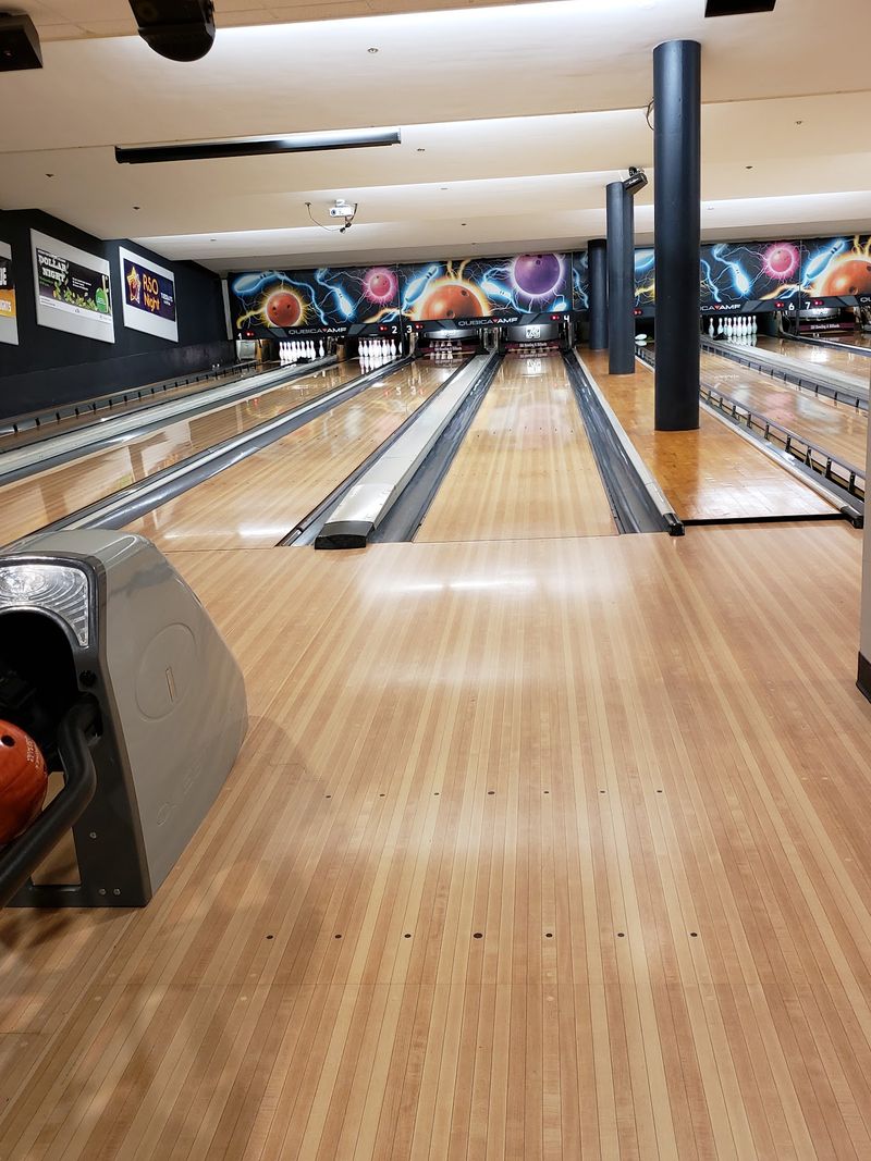 Student Center Bowling & Billiards, Carbondale, IL