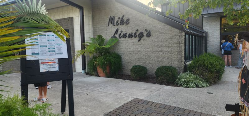 Mike Linnig's Restaurant — Louisville