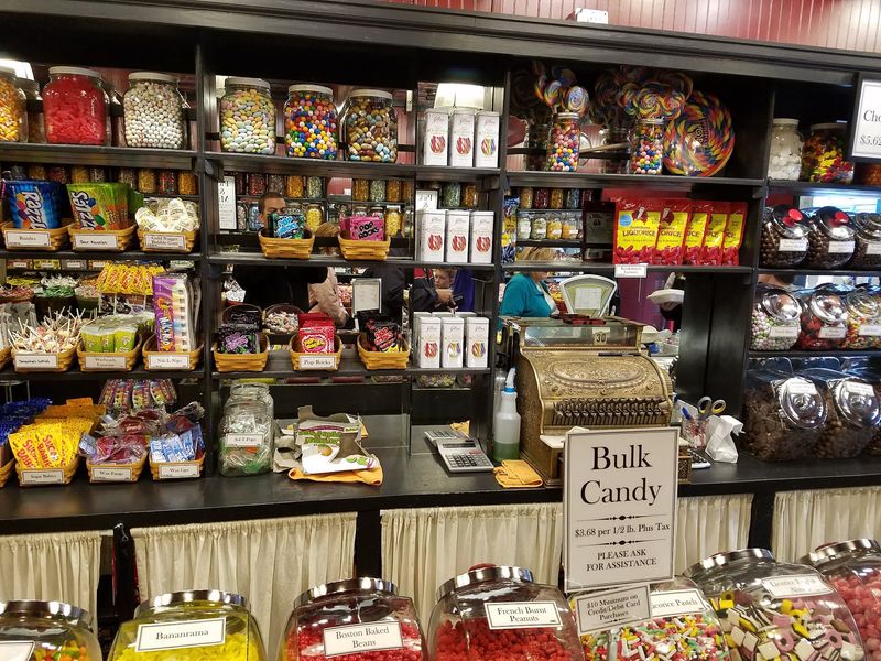 Sugar-Free Shoppers Get A Seat At The Candy Table Sugar-Free Shoppers Get A Seat At The Candy Table