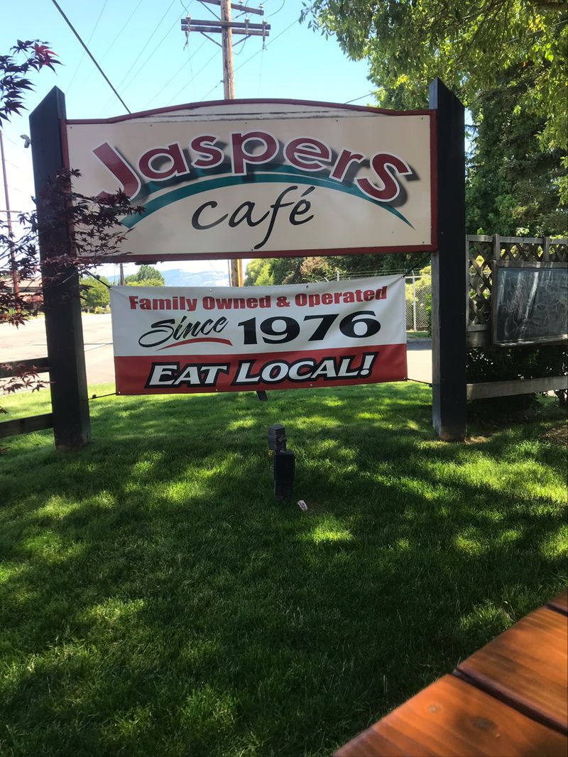Jasper's Cafe — Medford, OR