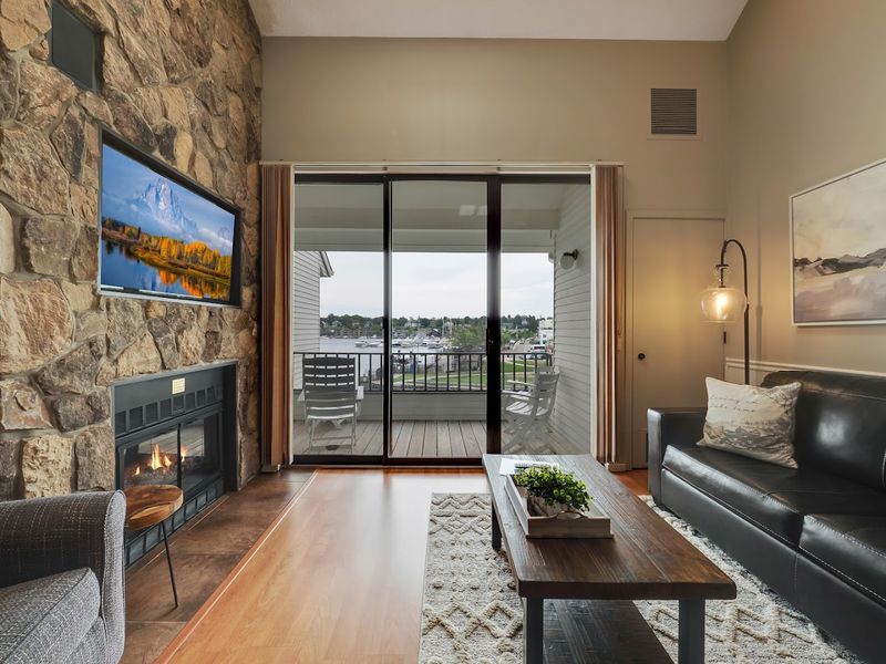 Fireplaces, Pools, And Sauna Rhythm