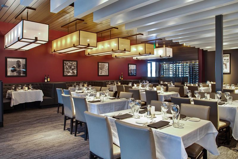 Sullivan's Steakhouse, Little Rock