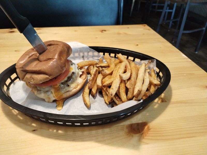 Flavor 91 Bistro – Whitehall (Columbus area)