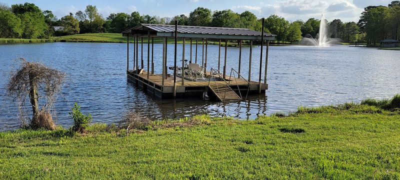 Picture-Perfect Corners In Every Direction