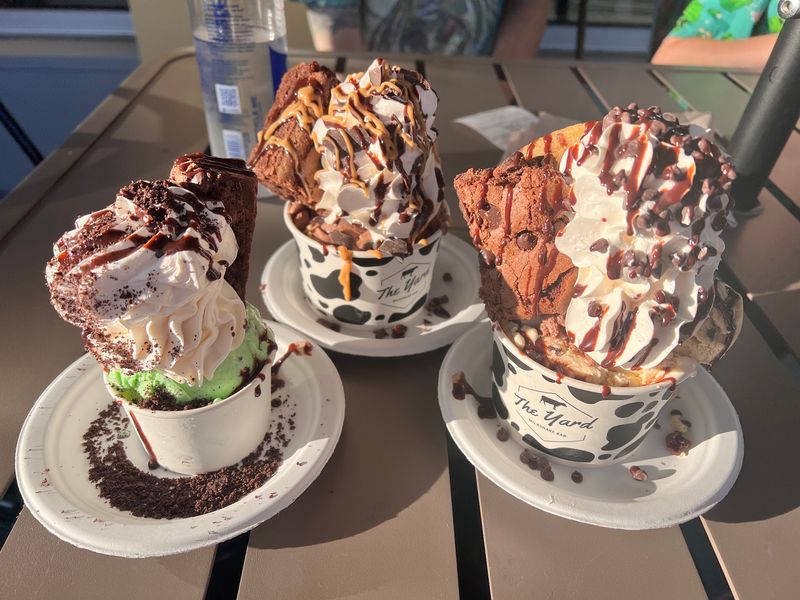 Sundaes And Scoops For The Traditionalists