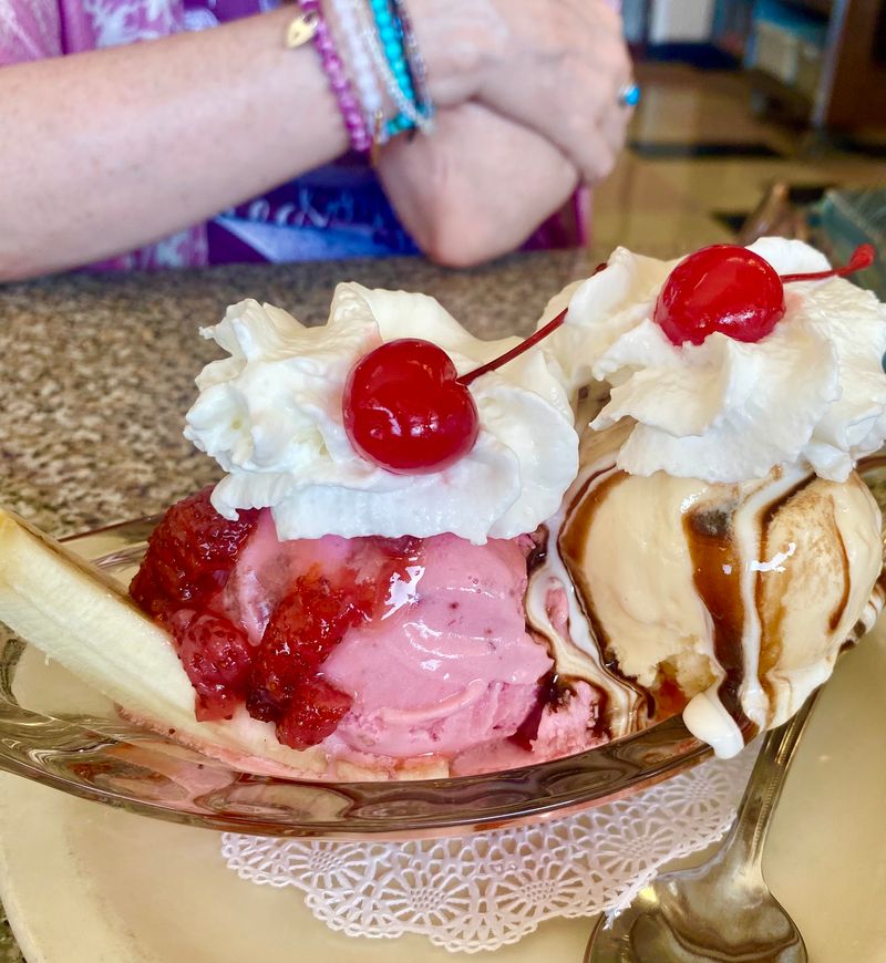 Sundaes With Personality And Puns