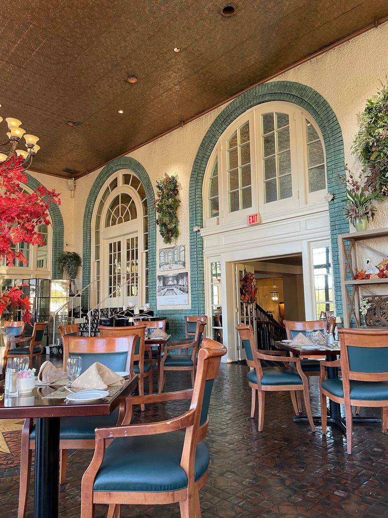 Sunday Brunch Happens Elsewhere Inside This Historic Hotel