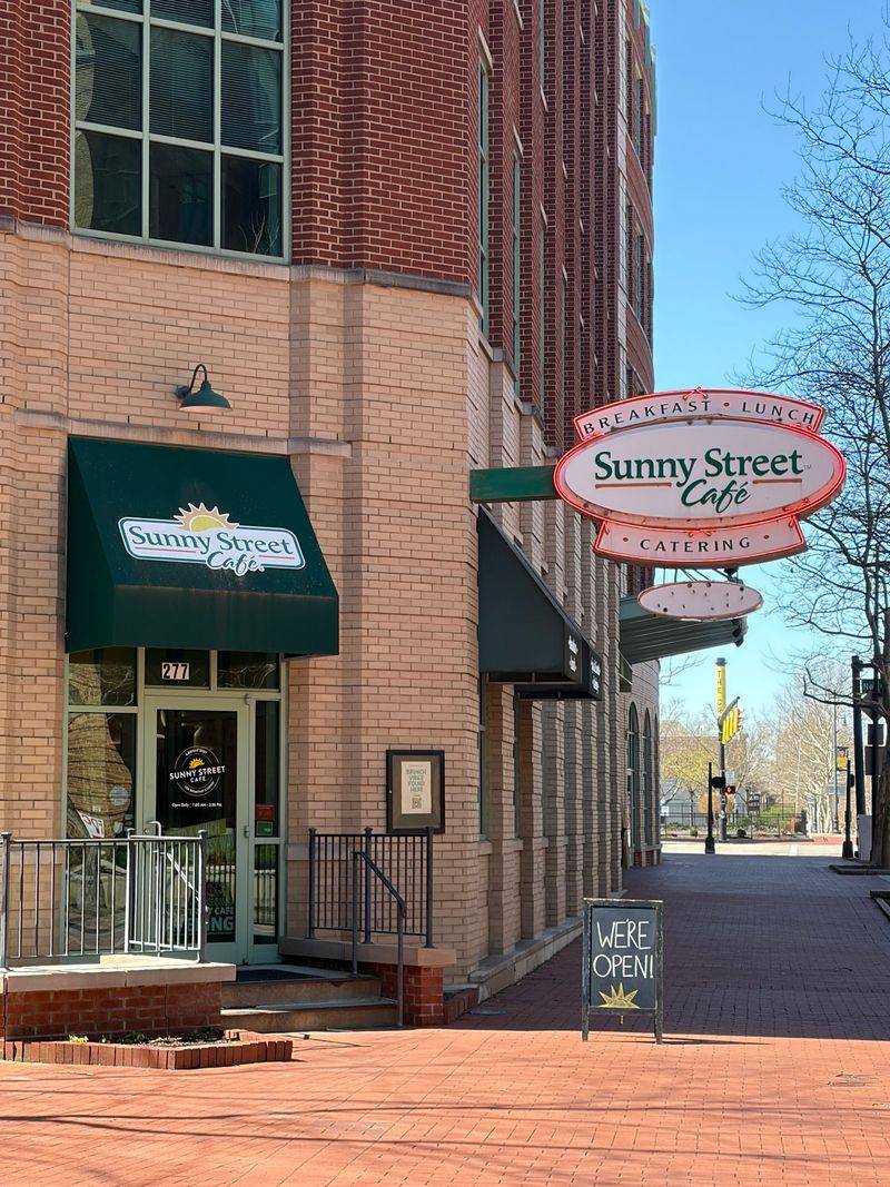 Sunny Street Café, Columbus Sunny Street Café, Columbus