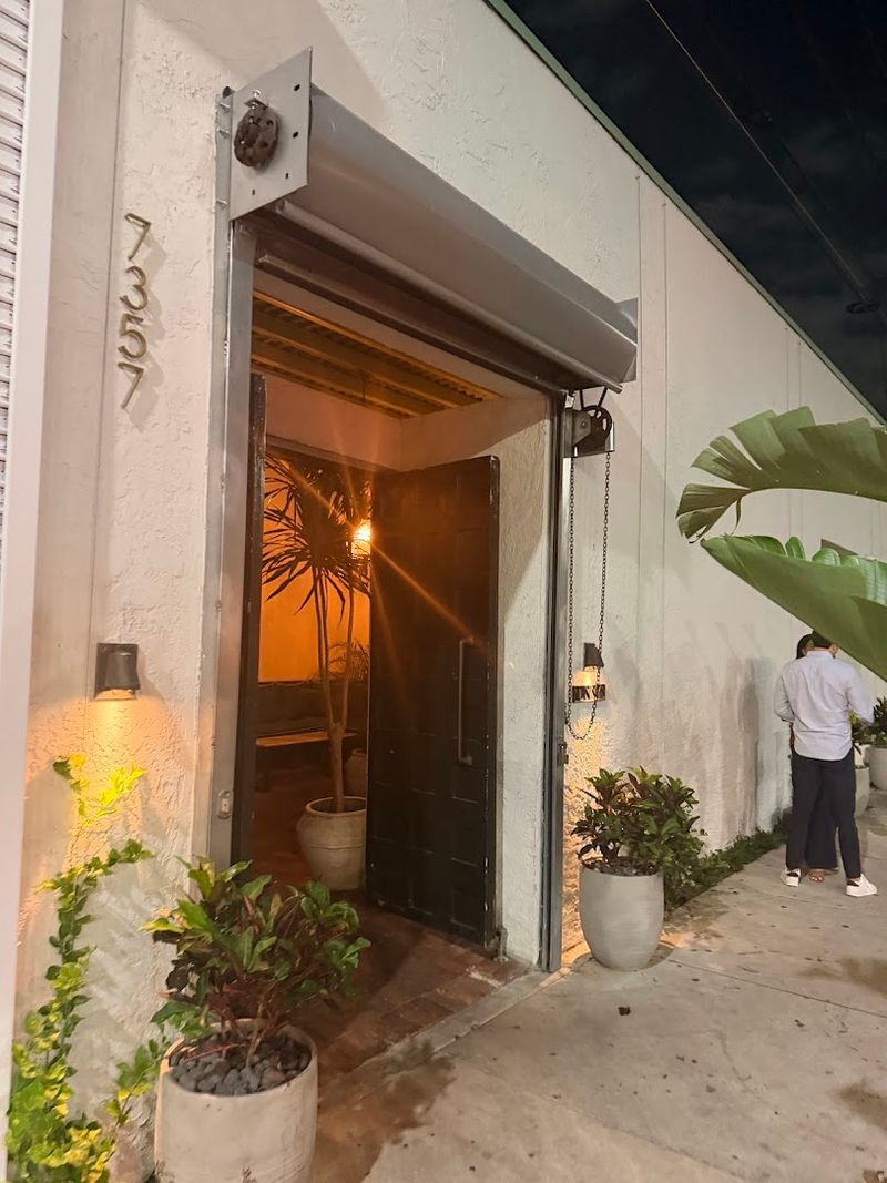 Sunny's Steakhouse, Miami Sunny's Steakhouse, Miami
