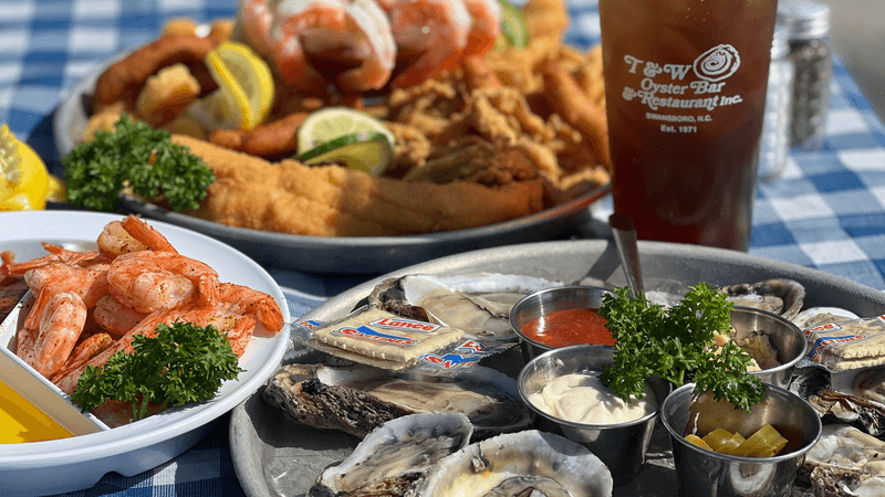 T & W Oyster Bar, Pelletier