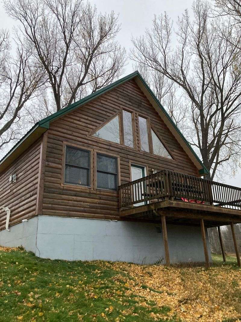 Hilltop Cabins & Motel – Grand Marais