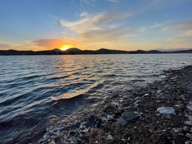 Sunset Views That Stop You Mid-Sentence Sunset Views That Stop You Mid-Sentence